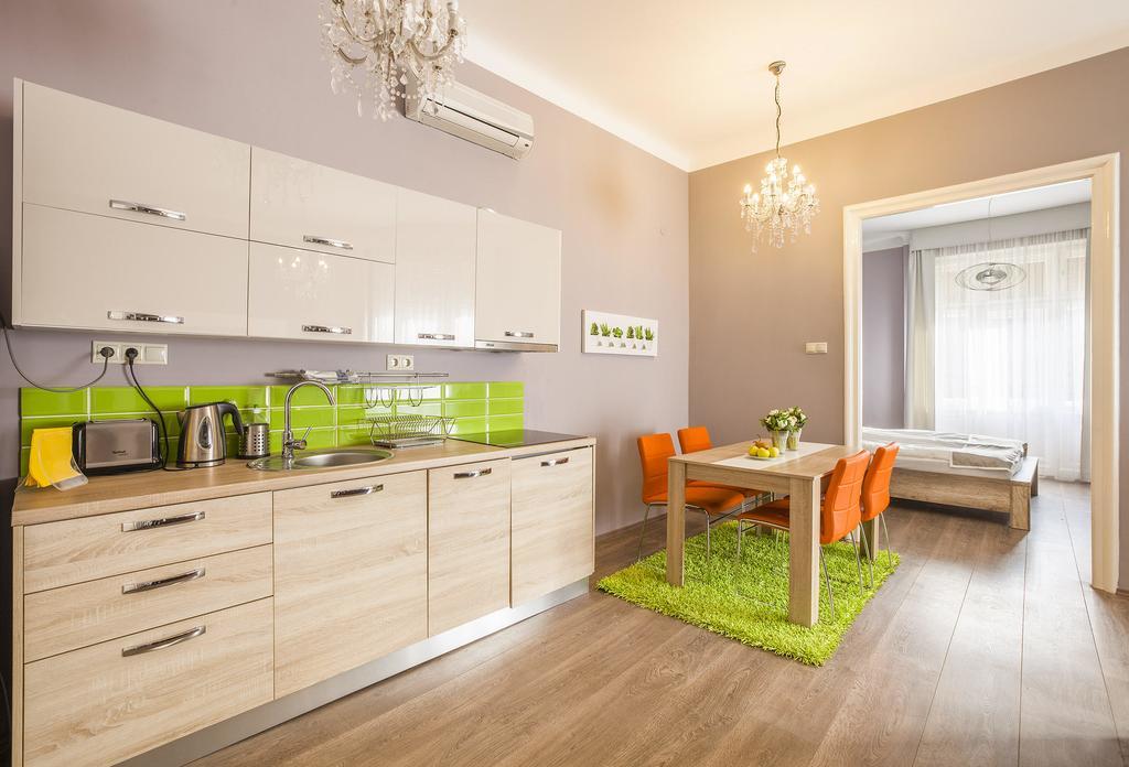 Two Couples Apartment Boedapest Buitenkant foto